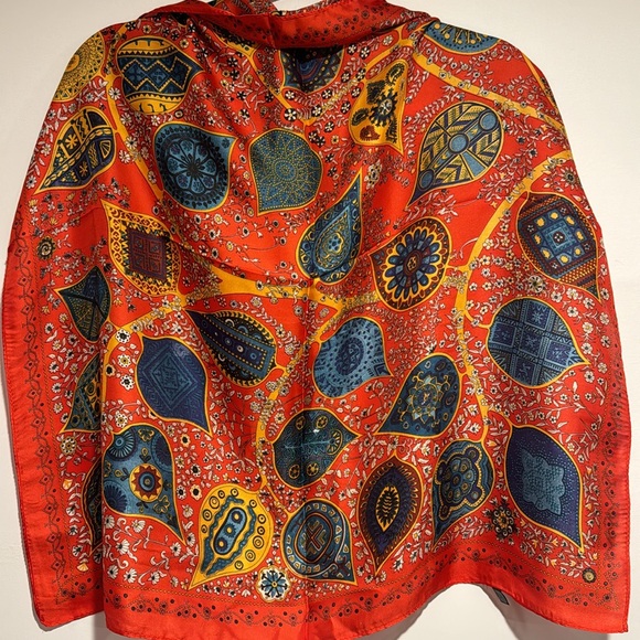 PRINTED SCARF - Picture 5 of 5